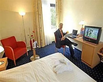 Montana Parkhotel مارل