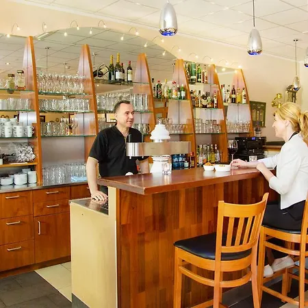 蒙大拿马尔公园酒店 酒店