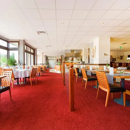 Montana Parkhotel 호텔 3*