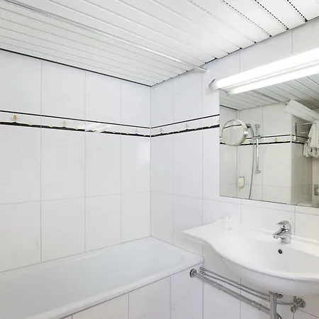 فندق Montana Parkhotel مارل