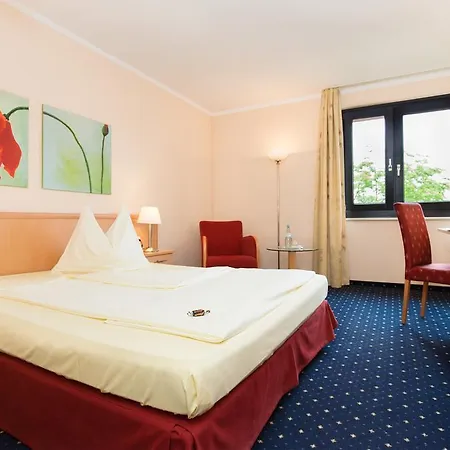 Montana Parkhotel 3* مارل