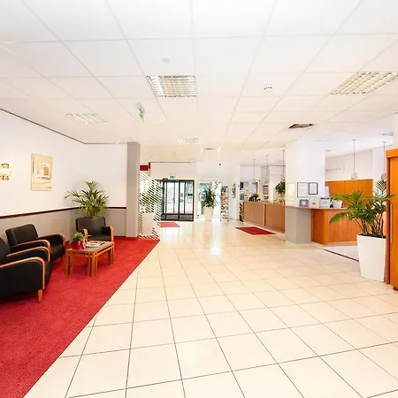 فندق Montana Parkhotel مارل